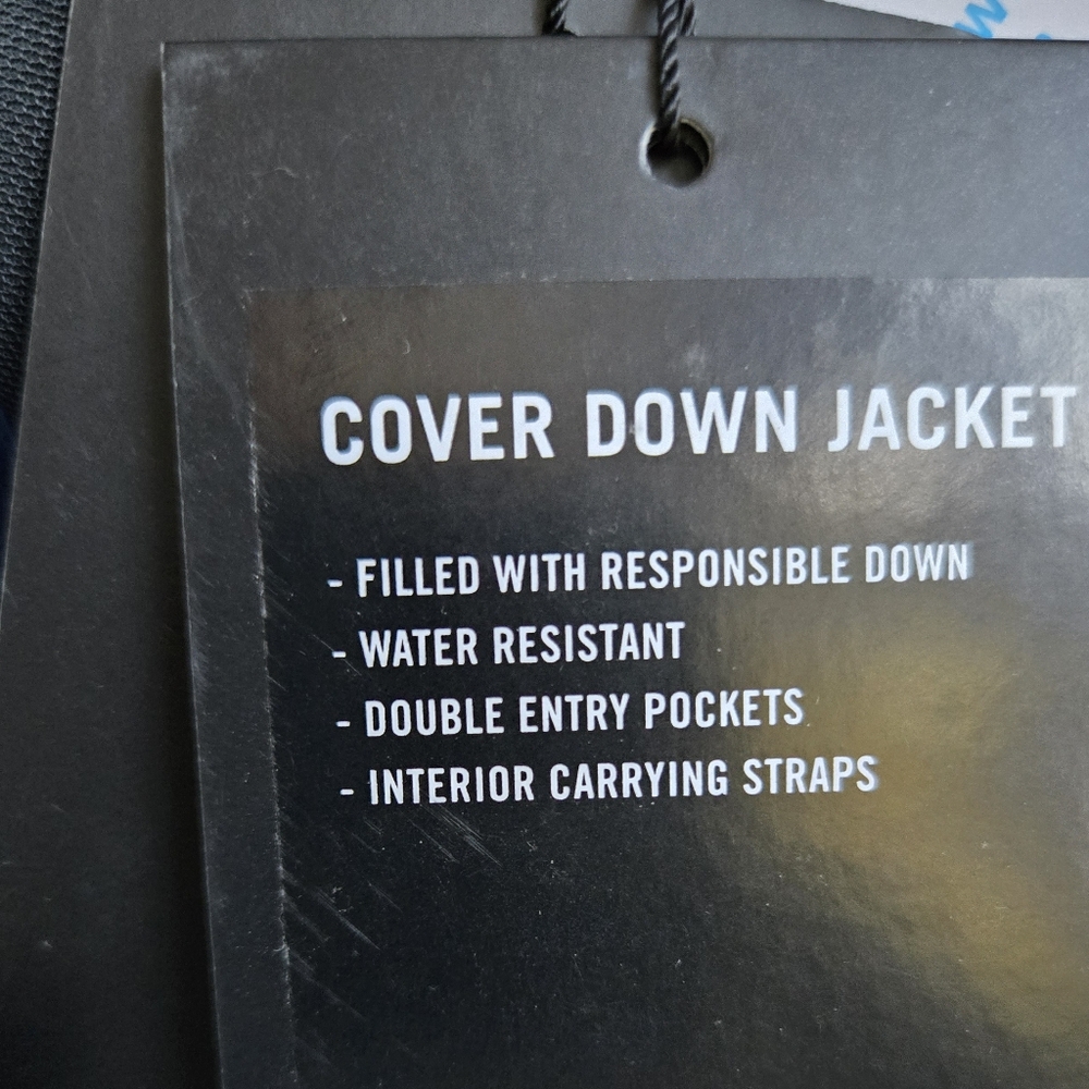 NWT Fourlaps Cover Down Hooded Puffer Jacket with Carrying Straps size Small - Picture 13 of 16